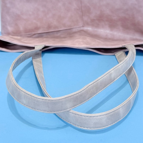 Coco+Carmen Vegan Leather Elegant Pink shoulder bag - Picture 14 of 17